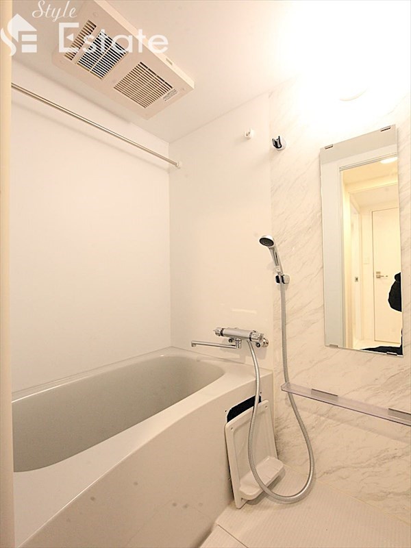 バス・シャワールーム　バスルーム