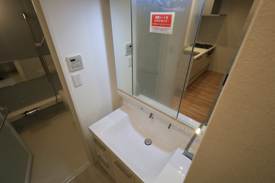 洗面設備　※別部屋の写真です