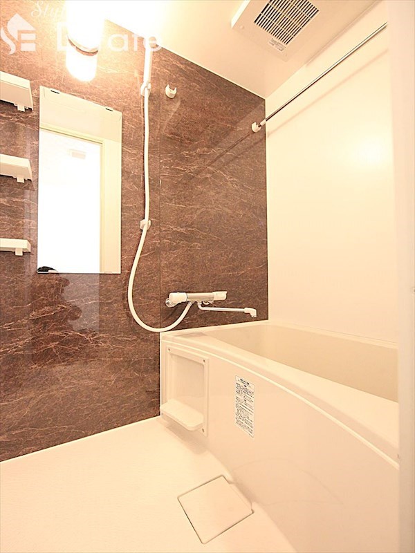 バス・シャワールーム　バスルーム