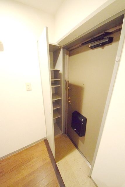 玄関　★同施工タイプイメージ(反転)★