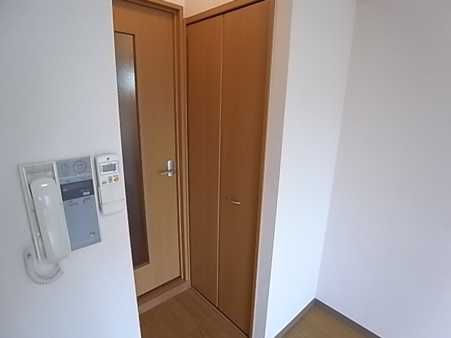 セキュリティ　インターホン付き