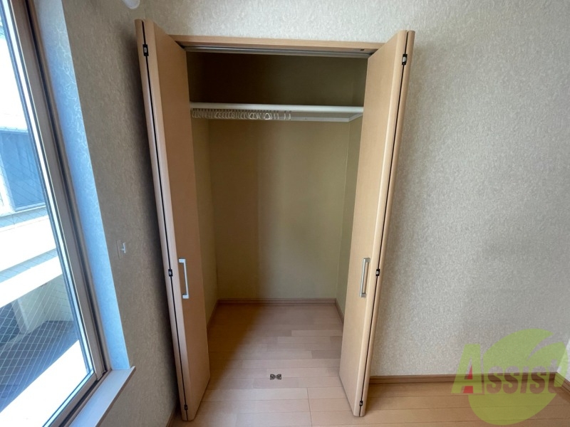 収納　寝室の収納です。部屋がすっきり片付きます。