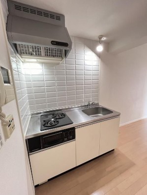 キッチン　写真は別号室です。現況優先になります。