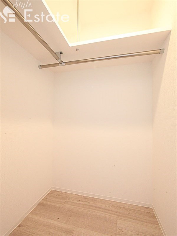 収納　ウォークインクローゼット