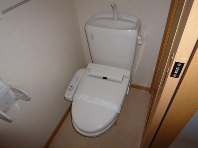 トイレ　シャワー付きトイレ