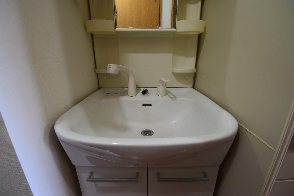 洗面設備　洗髪洗面化粧台