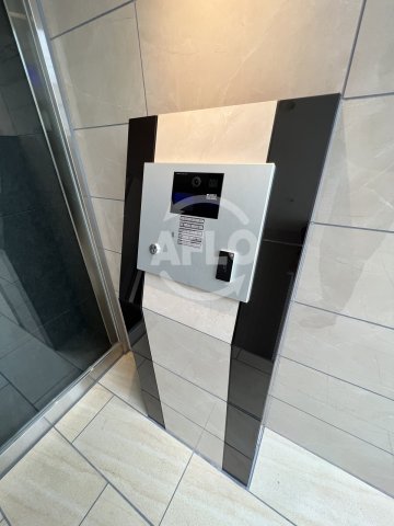 セキュリティ　セレニテ中崎町リアン　オートロック