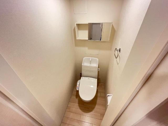 トイレ　シャワー付トイレ