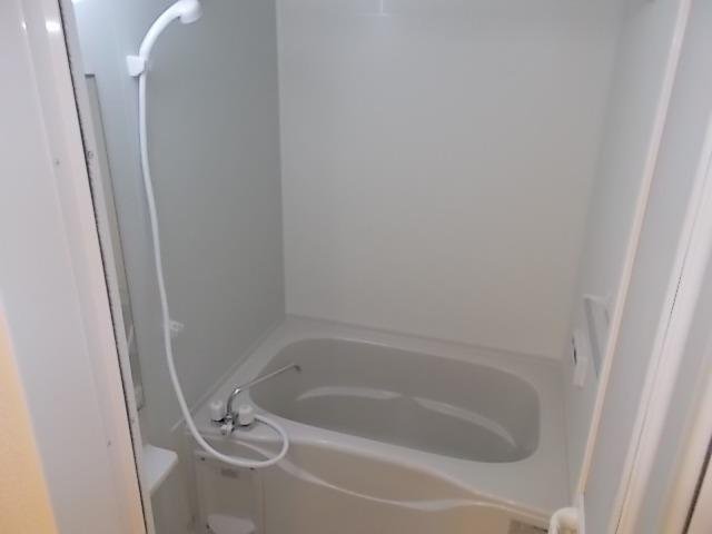 バス・シャワールーム　ゆったり過ごせるお風呂です