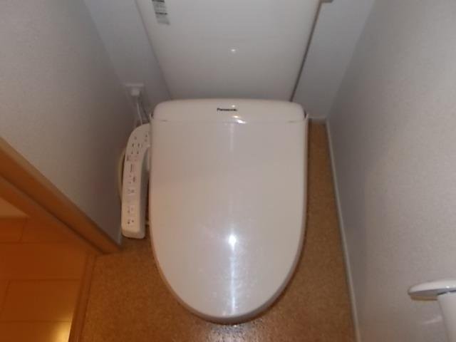 トイレ　ゆったりとした空間のトイレです