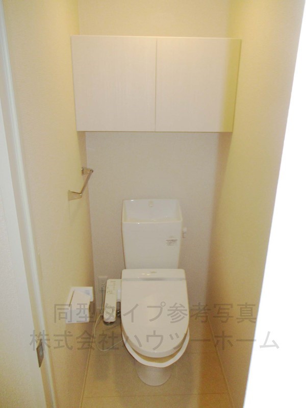 トイレ　同型タイプ参考写真
