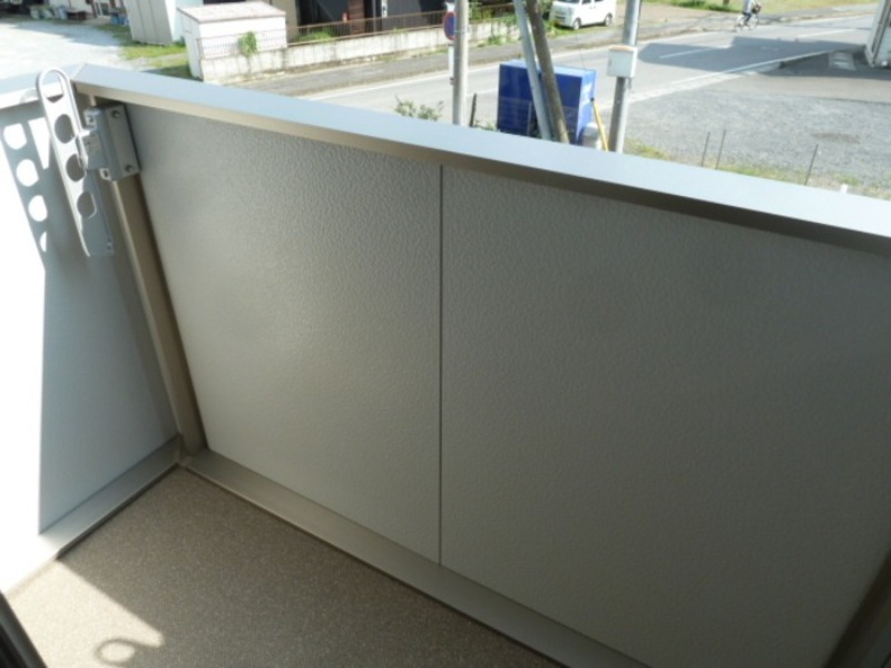 バルコニー　図面と現状に相違がある場合には現状を優先