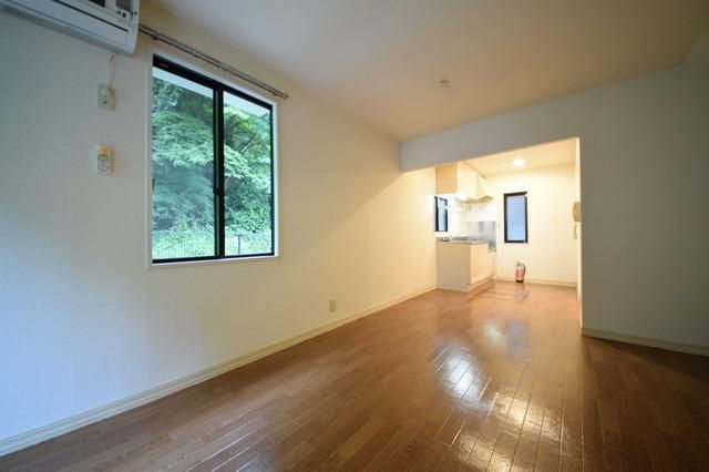 居室・リビング　リビング