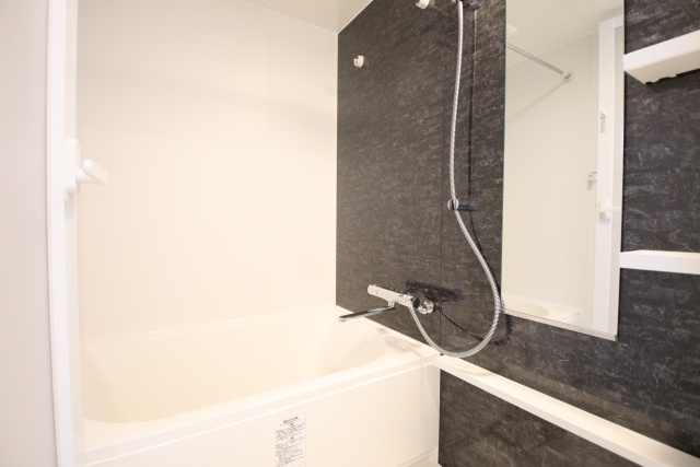 バス・シャワールーム　※別室の参考写真の為、現況優先です。