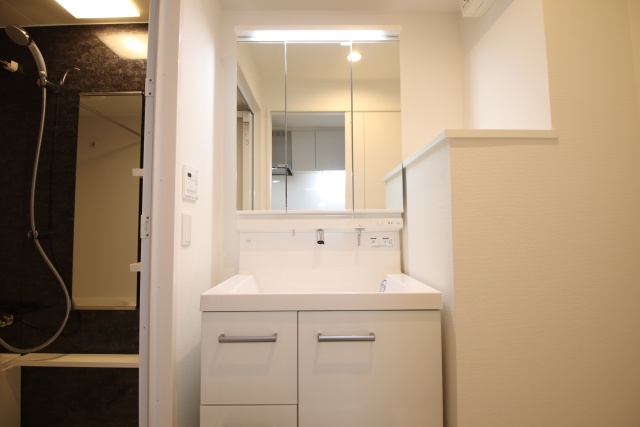 洗面設備　※別室の参考写真の為、現況優先です。