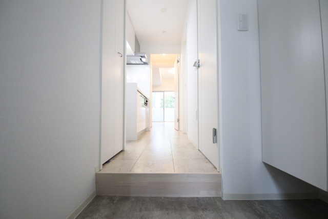 玄関　※別室の参考写真の為、現況優先です。