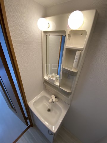 洗面設備　ブリストル神崎　独立洗面台