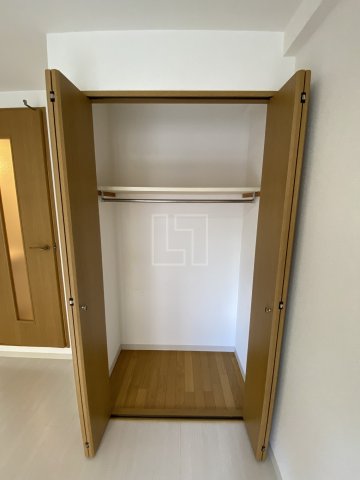 収納　ブリストル神崎　クローゼット