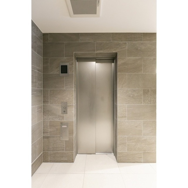 その他　エレベーター