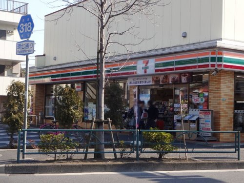 コンビニ　セブンイレブン 江戸川東葛西1丁目店（コンビニ）まで589m