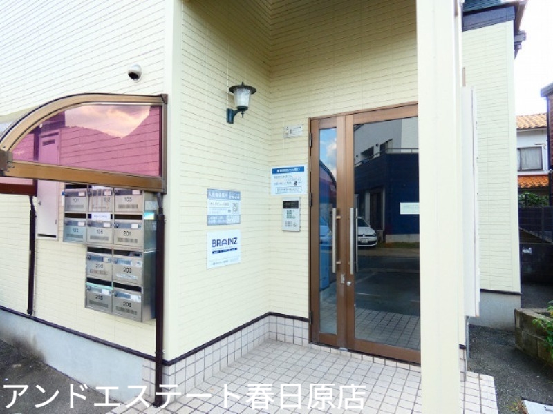 エントランス　安心のオートロック付き