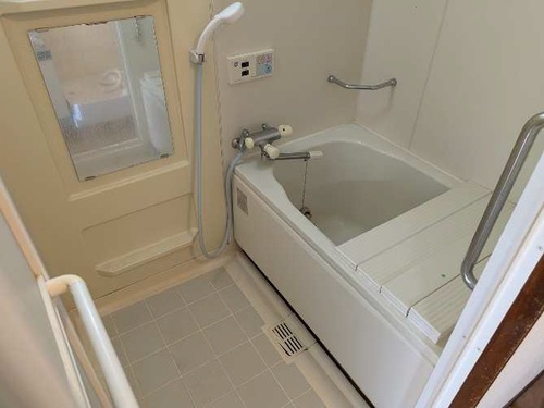 バス・シャワールーム　浴室