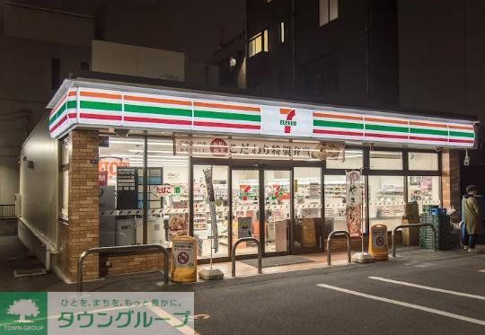 コンビニ　セブンイレブン原宿外苑店（コンビニ）まで110m