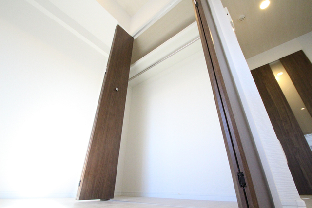 収納　※反転の間取りの参考写真です。