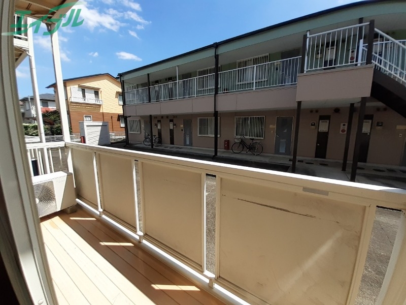 バルコニー　同型参考写真