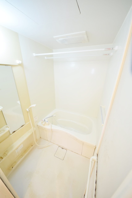 バス・シャワールーム　～１日の疲れを流しましょう～