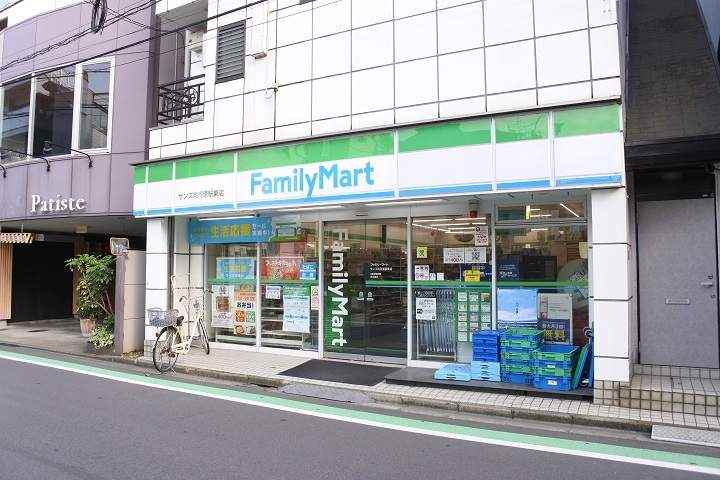 コンビニ　ファミリーマート（コンビニ）まで6056m