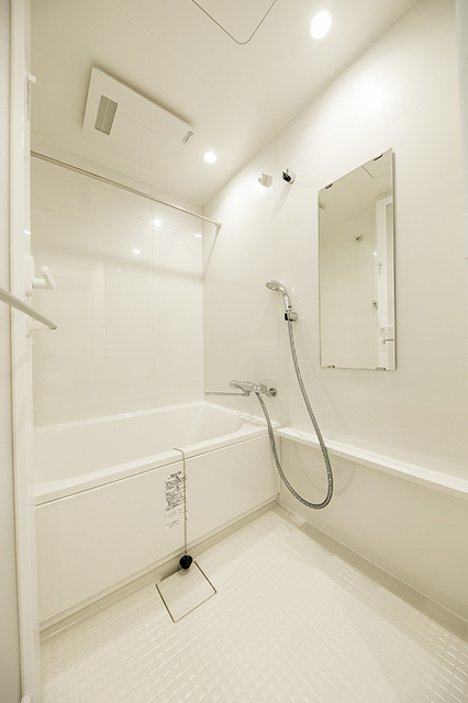 バス・シャワールーム　※写真は同タイプ住戸です。