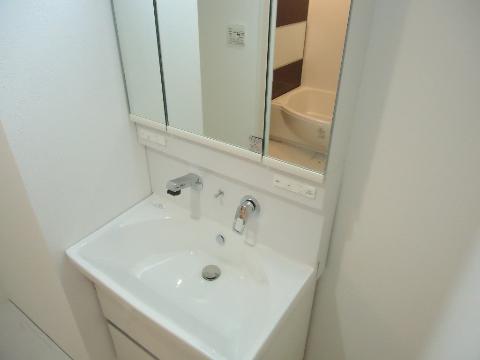 洗面設備　洗髪洗面化粧台