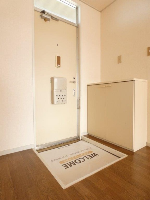 玄関　図面と現状に相違がある場合には現状を優先