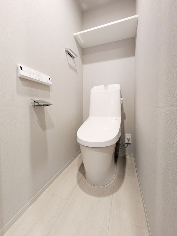 トイレ　参考写真（同物件別部屋）