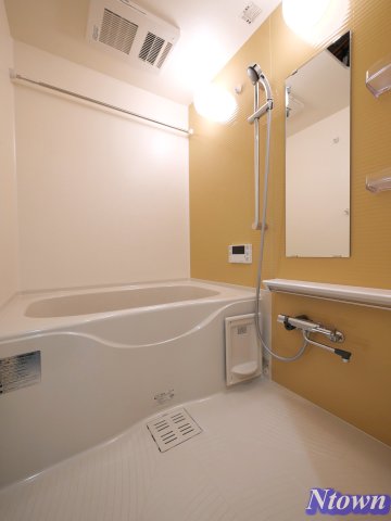 バス・シャワールーム　ゆったり過ごせるお風呂です