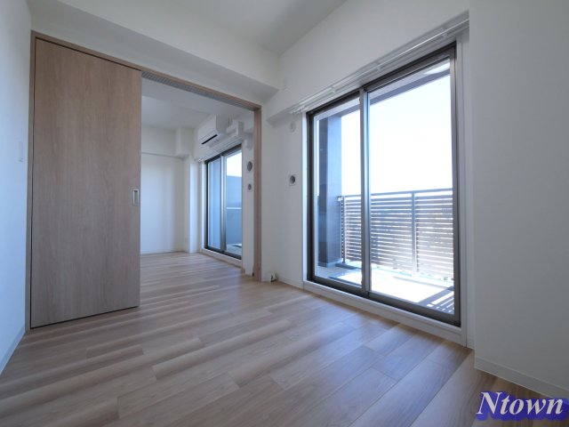 その他　こちらの居間で趣味の時間をお楽しみください