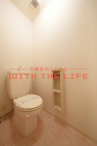 トイレ　清潔感のあるトイレです