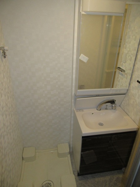 洗面設備　反転タイプです