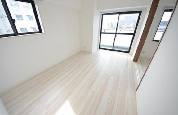 居室・リビング　イート アパートメント ヴェリタス ※反転間取り