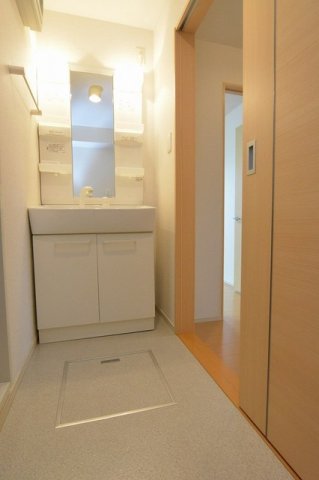 洗面設備　【グリーンアベニュー　Ｅ】