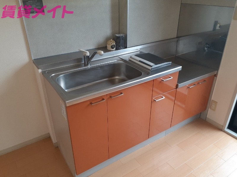 キッチン　同物件・同型部屋の写真になります