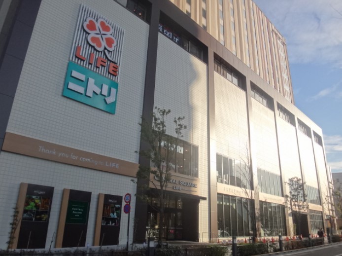 スーパー　ライフ セントラルスクエア押上駅前店（スーパー）まで305m