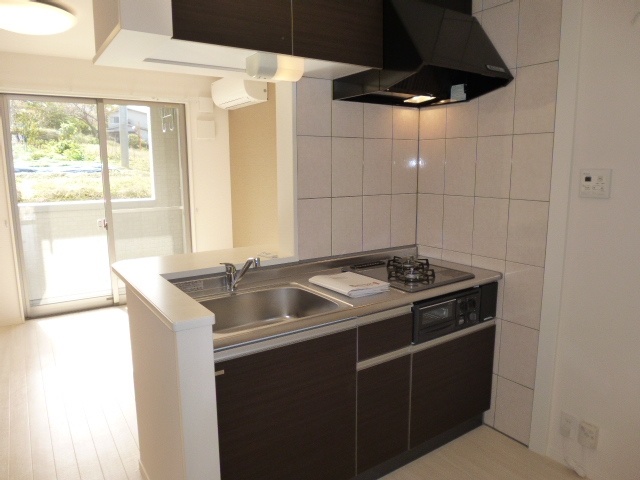 キッチン　２口ガスコンロ付きシステムキッチン