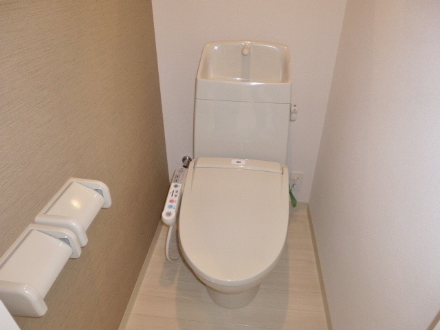 トイレ　ウォシュレット