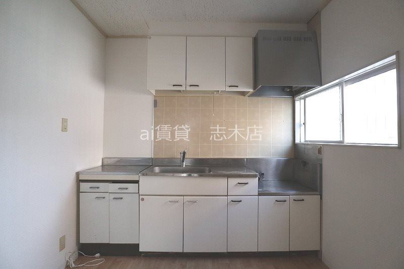 キッチン　※別号室写真