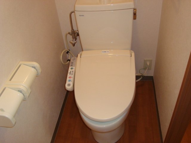 トイレ　シャワー付トイレ