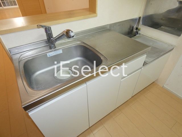 キッチン　作業台も広々