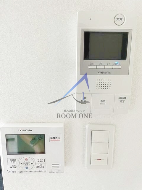 セキュリティ　モニター付きインターホンです。