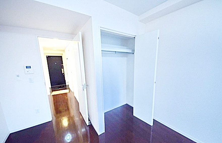 収納　【安心のセキュリティ完備♪】南向きの明るいお部屋！！